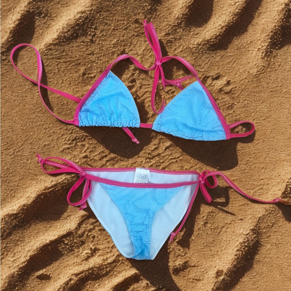 New: Triangle Bikini Set with Pink Strapes